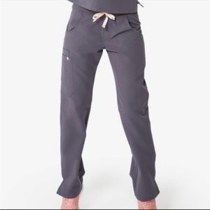 EUC Figs Charcoal Kade Bottoms - MP